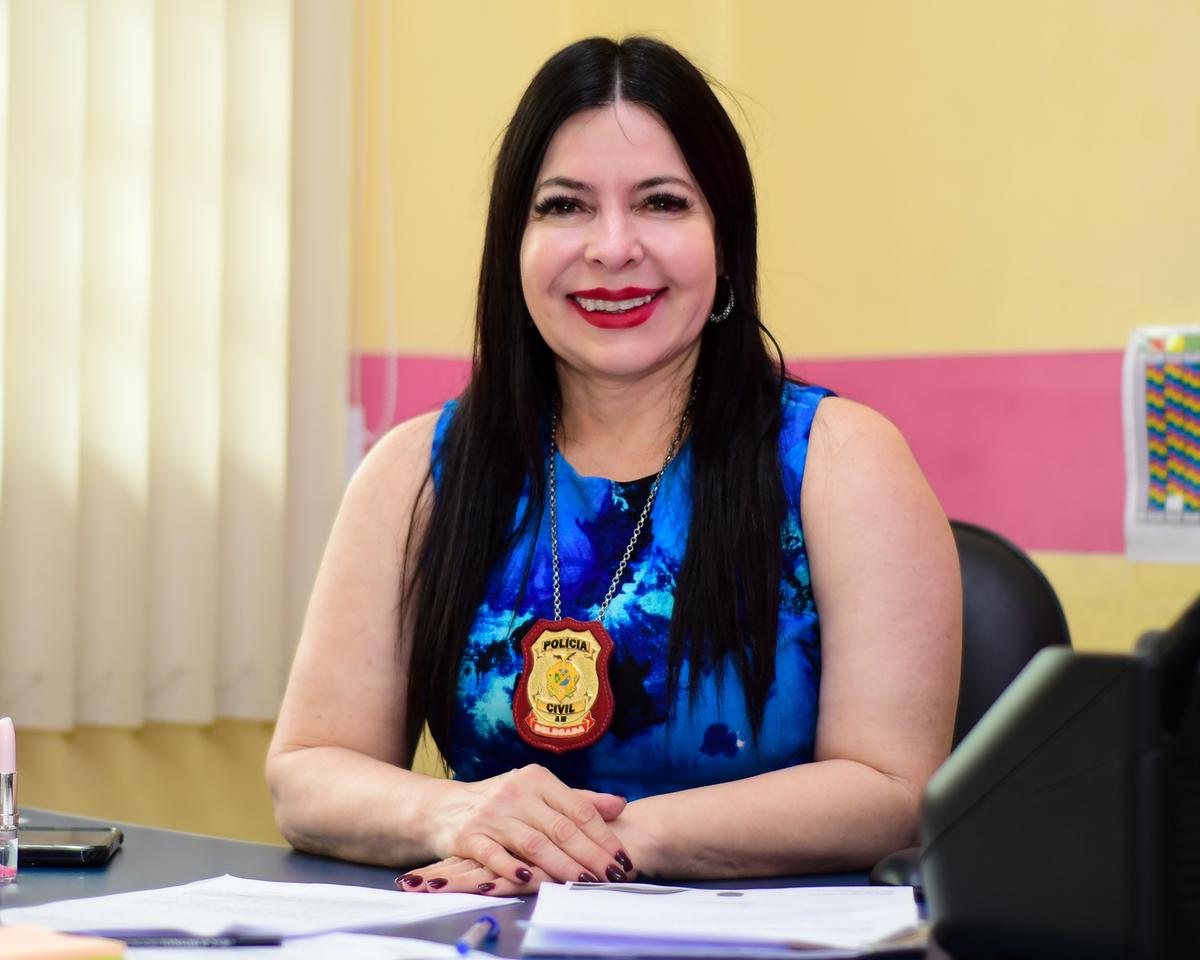 Foto de Delegada Débora Mafra